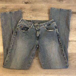 Silver Jeans Women's 90s/ y2k bootleg in Classic Blue made in Canada